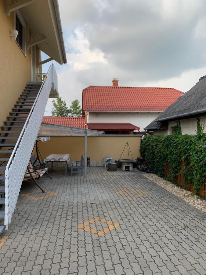 Gazlang Apartman Hajduszoboszlo Exterior photo