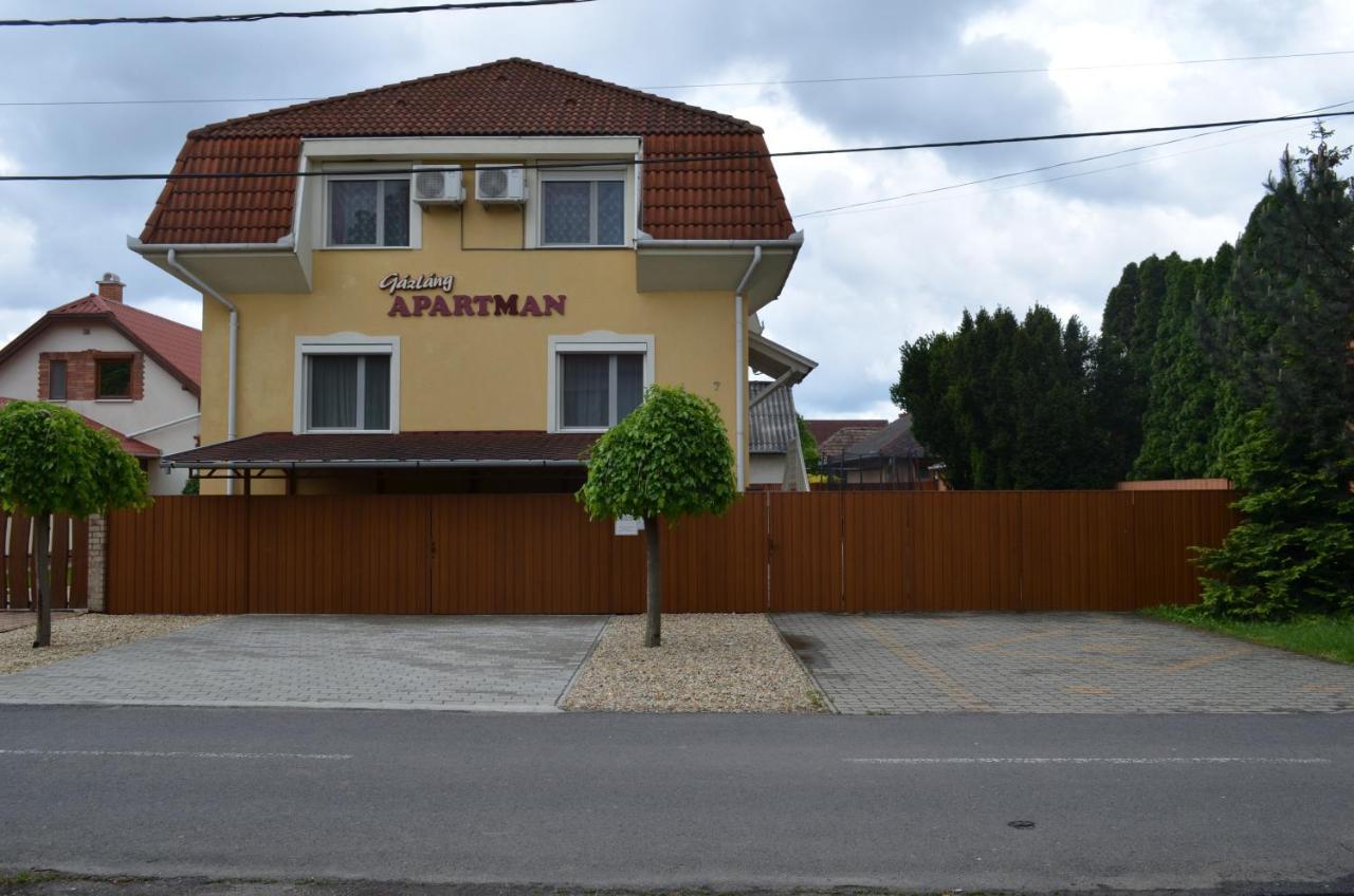 Gazlang Apartman Hajduszoboszlo Exterior photo